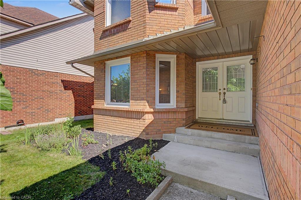 194 Glenvalley Drive Property Photo 3