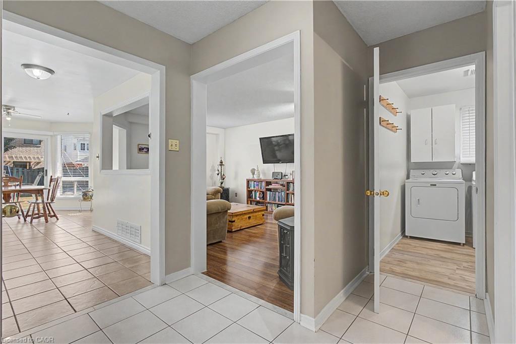 194 Glenvalley Drive Property Photo 11