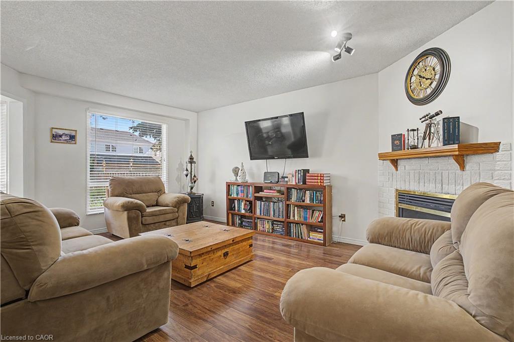 194 Glenvalley Drive Property Photo 14
