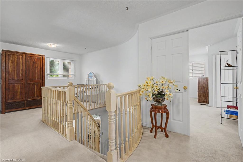 194 Glenvalley Drive Property Photo 27