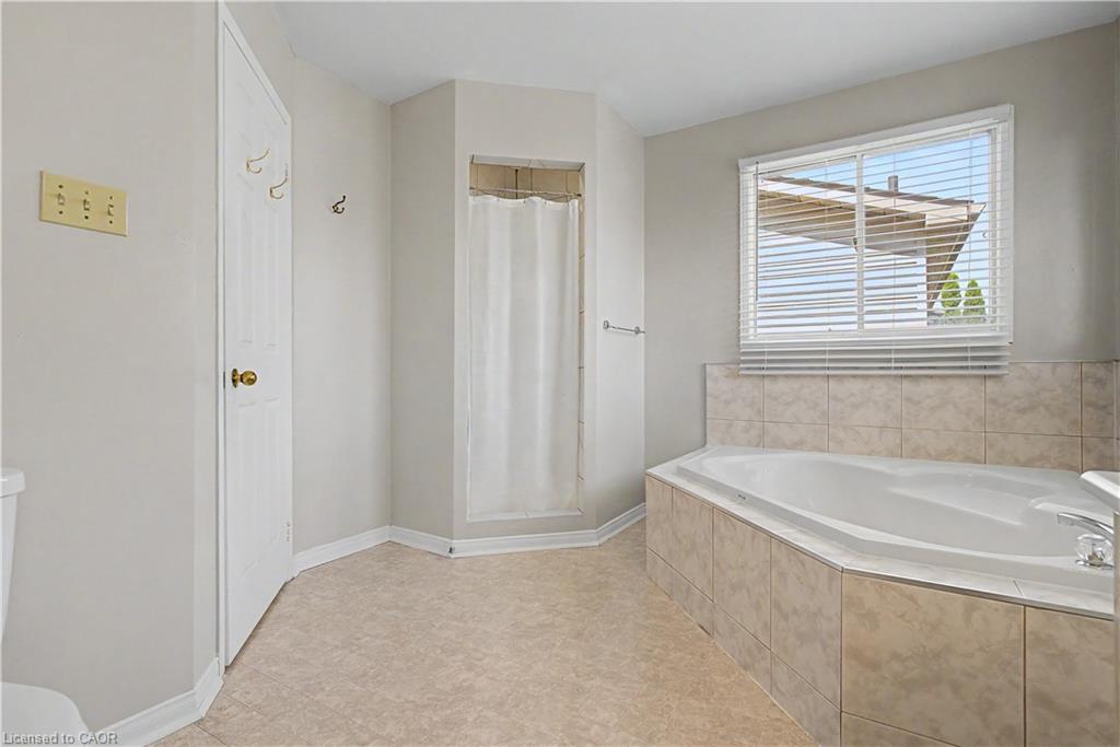 194 Glenvalley Drive Property Photo 33