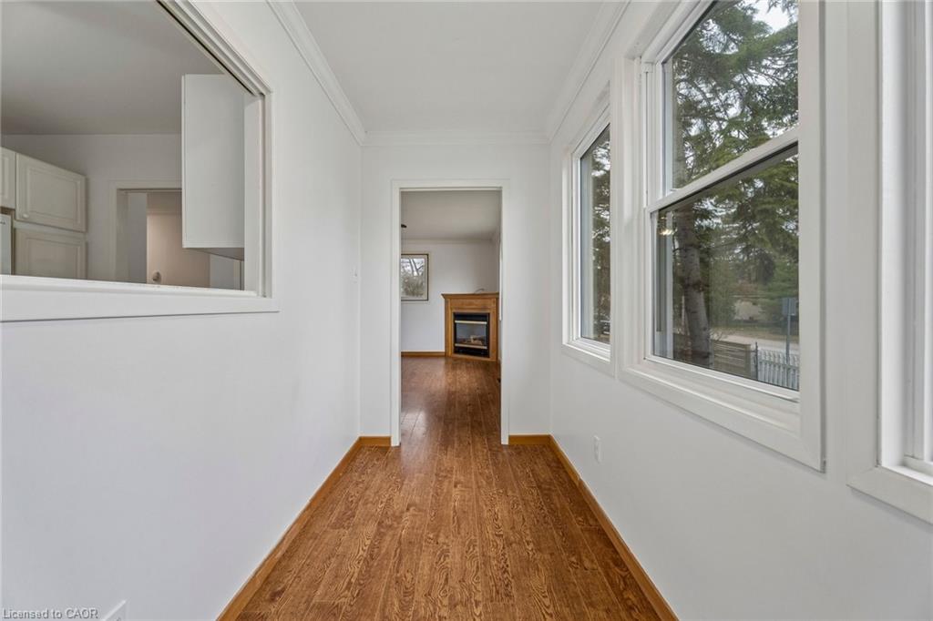 449 Mosley Street Property Photo 7