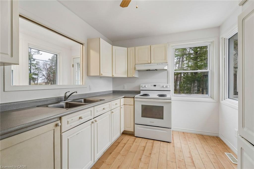 449 Mosley Street Property Photo 16