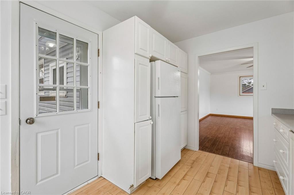 449 Mosley Street Property Photo 20