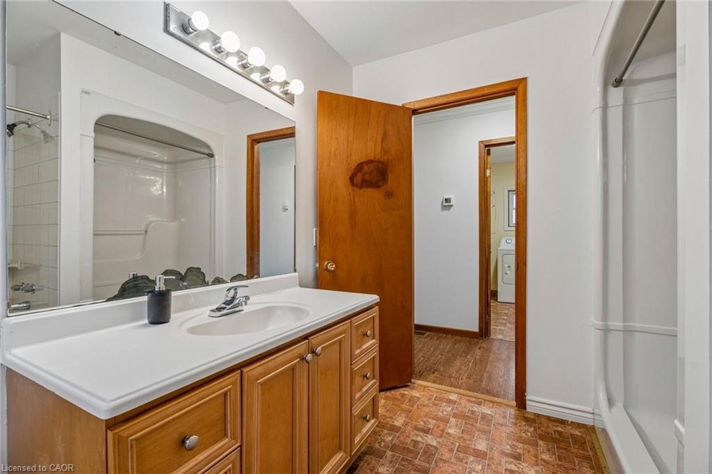 449 Mosley Street Property Photo 22