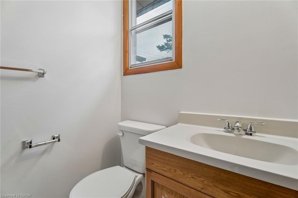 449 Mosley Street Property Photo 40