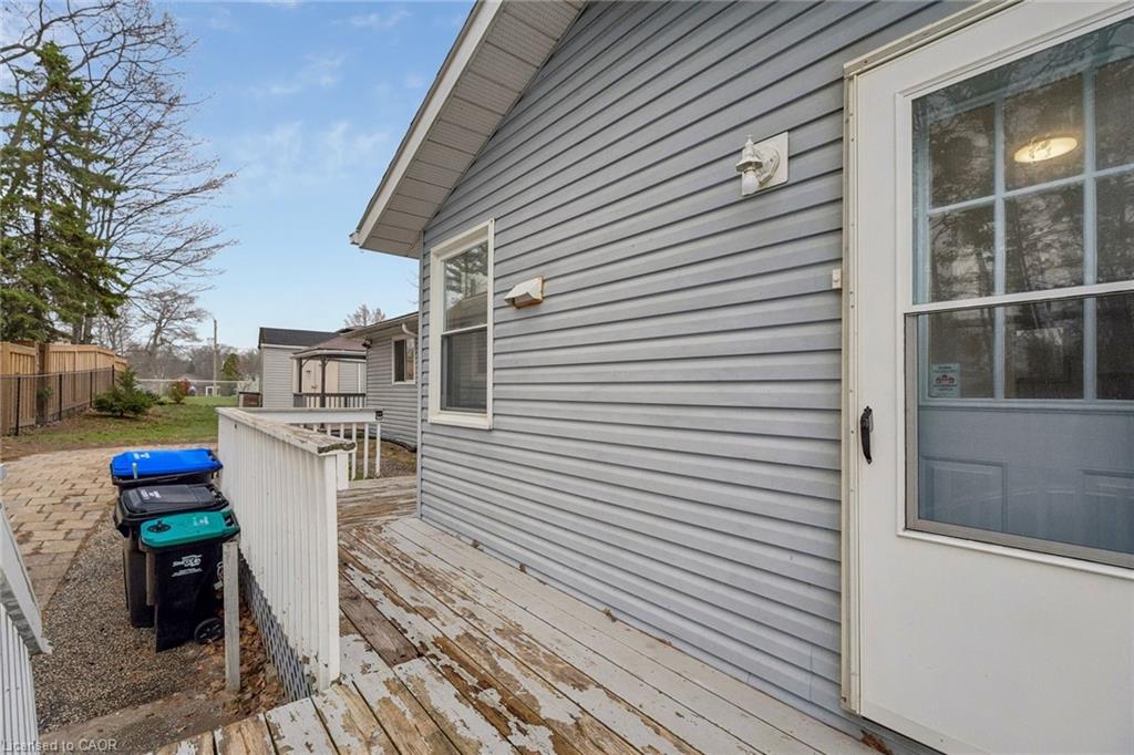 449 Mosley Street Property Photo 44