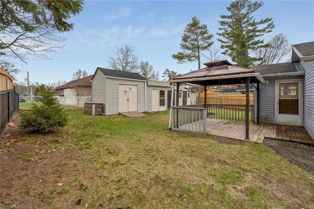 449 Mosley Street Property Photo 46