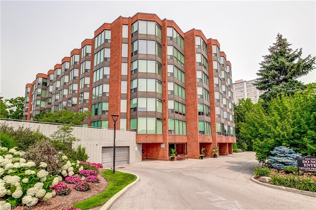 501-2121 Lakeshore Road Property Photo 1