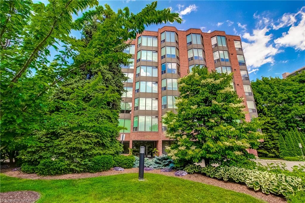 501-2121 Lakeshore Road Property Photo 4