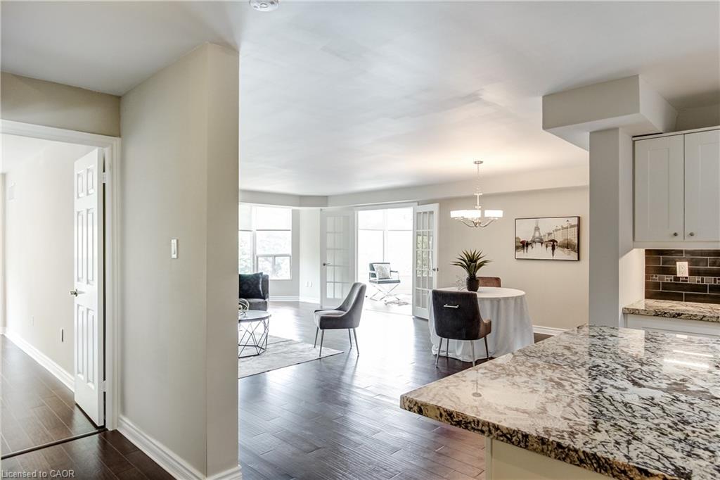 501-2121 Lakeshore Road Property Photo 9
