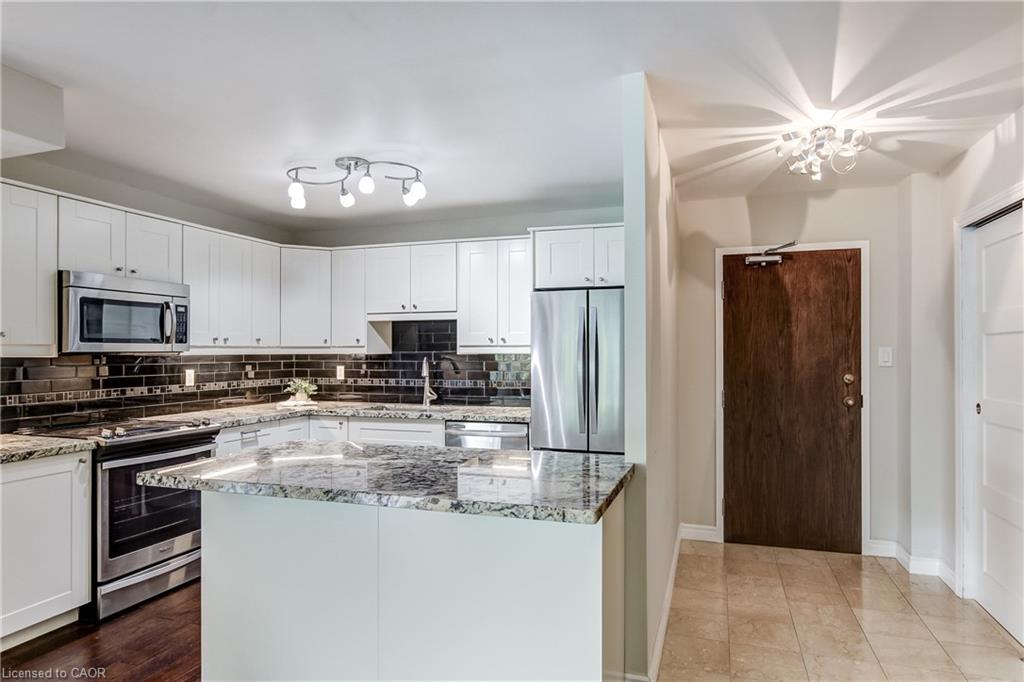 501-2121 Lakeshore Road Property Photo 10