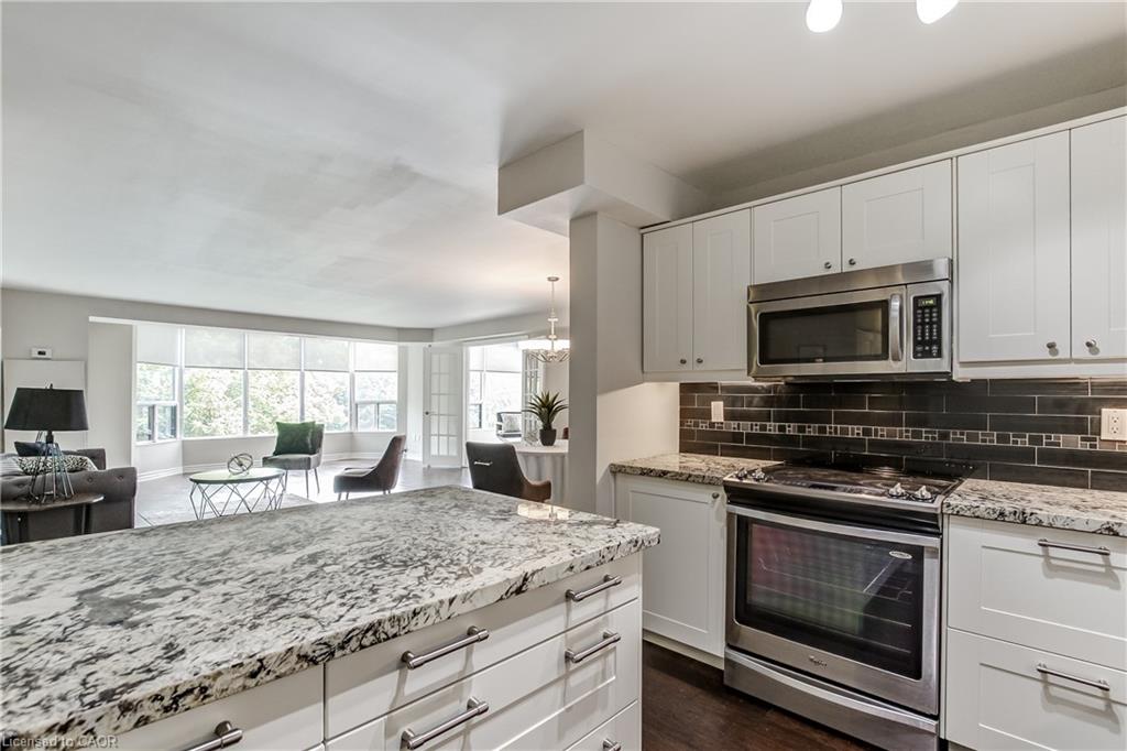 501-2121 Lakeshore Road Property Photo 15