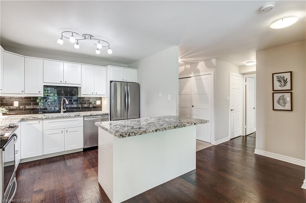 501-2121 Lakeshore Road Property Photo 16
