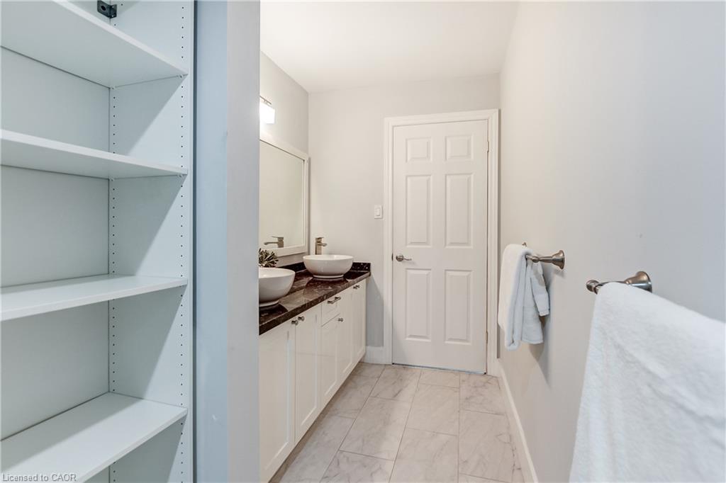 501-2121 Lakeshore Road Property Photo 41