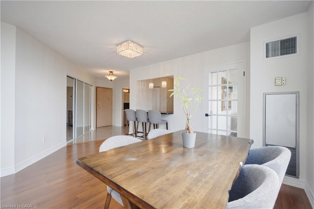 2204-55 Elm Drive W Property Photo 9