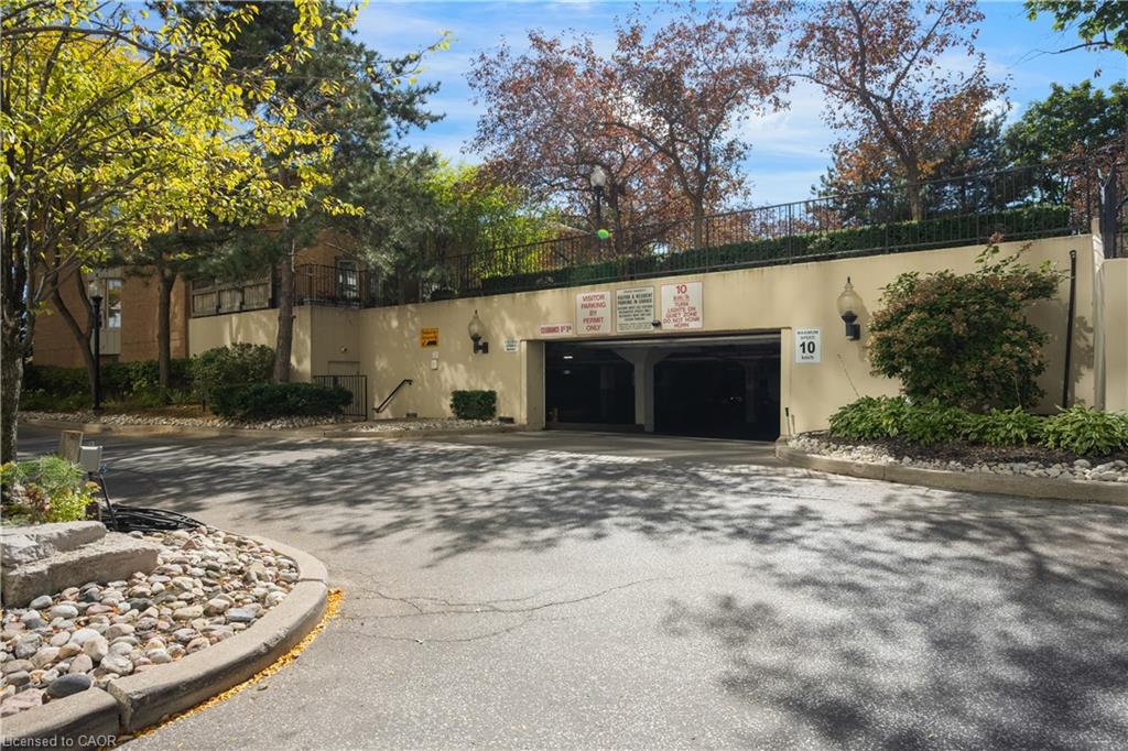 2204-55 Elm Drive W Property Photo 43