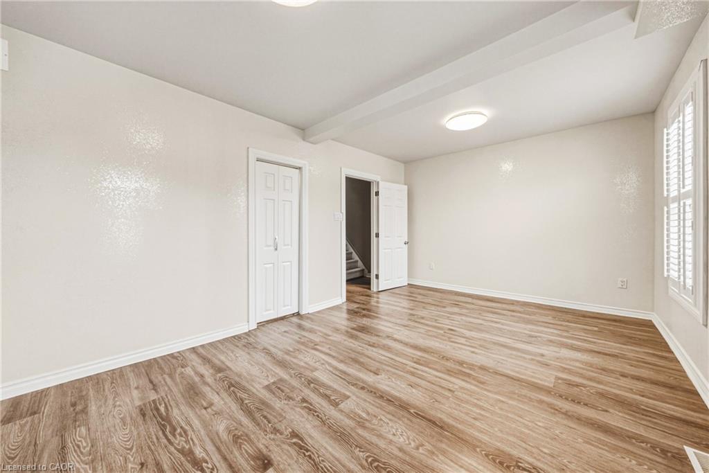 218 Grosvenor Avenue N Property Photo 20