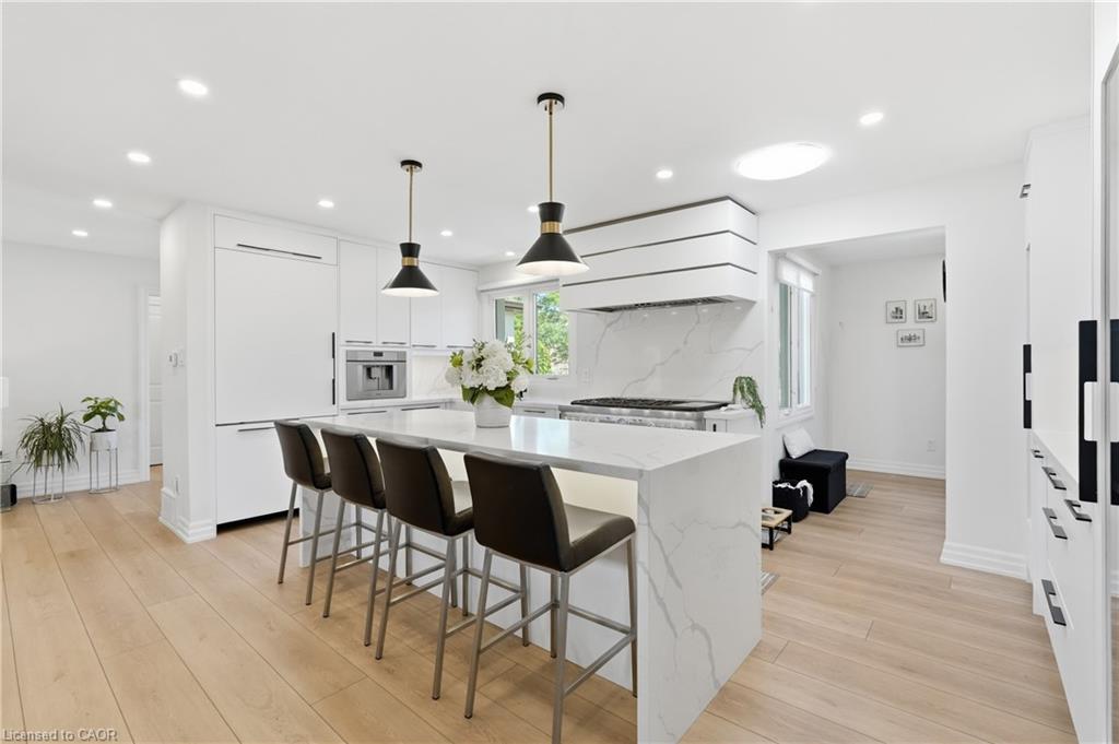 12 Cheval Drive Property Photo 9