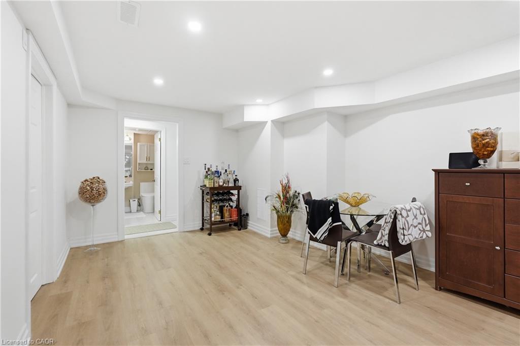 12 Cheval Drive Property Photo 33