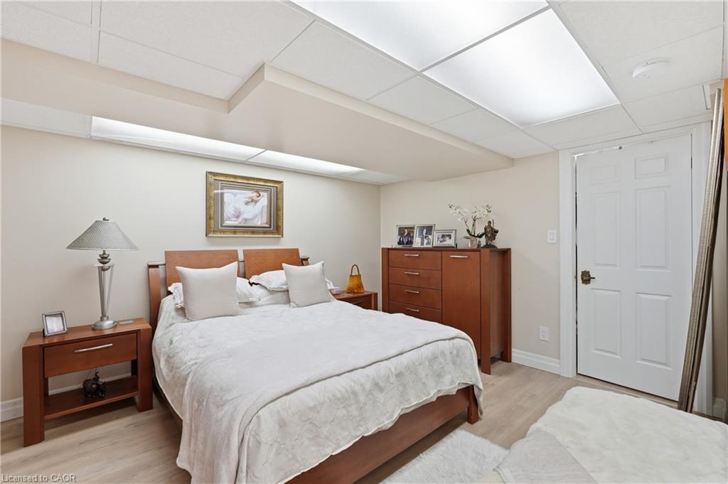 12 Cheval Drive Property Photo 34