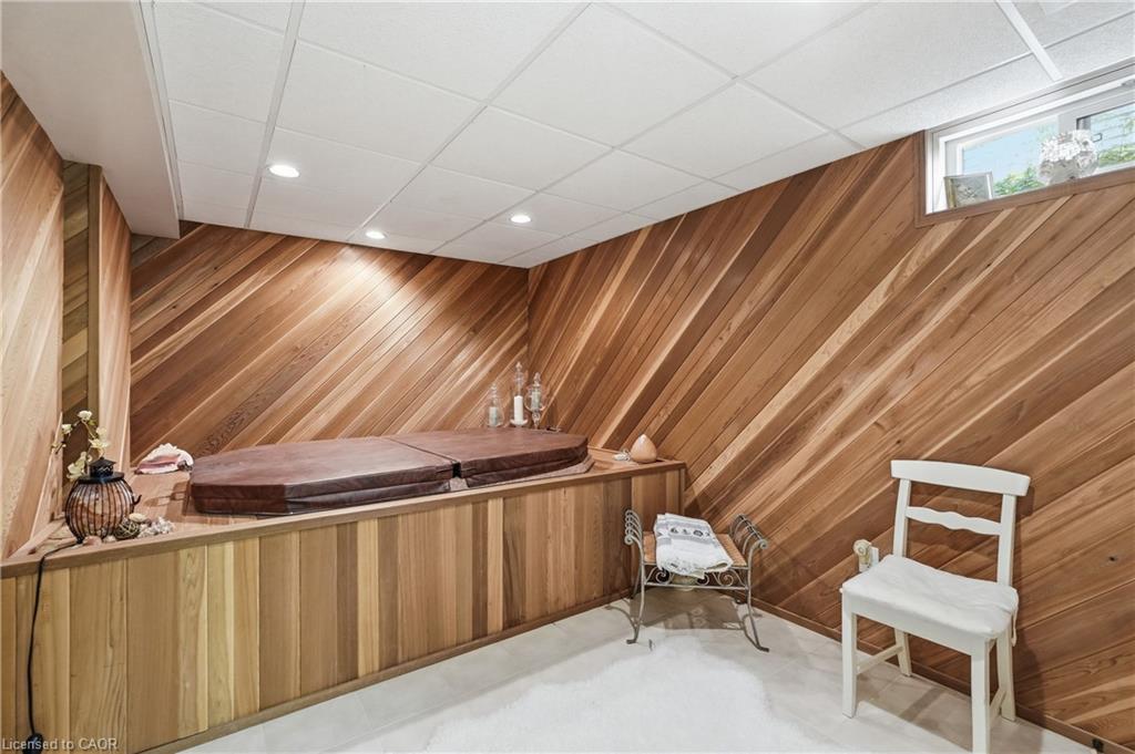 12 Cheval Drive Property Photo 38