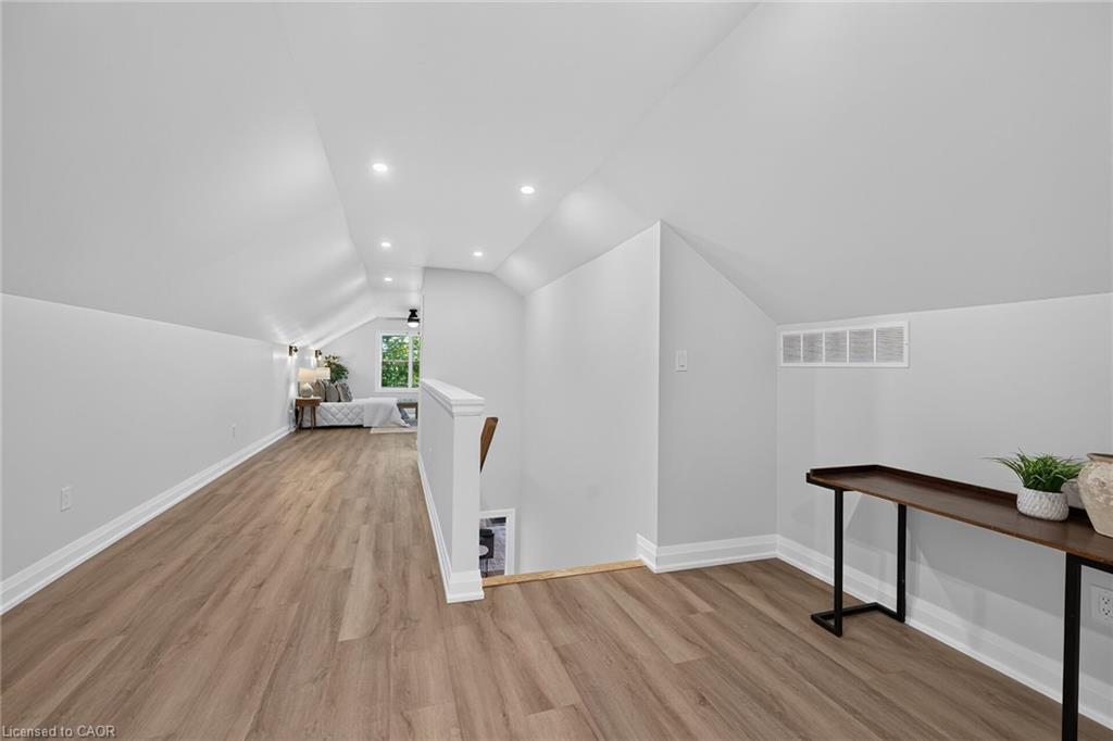 27 Church Street E Property Photo 25