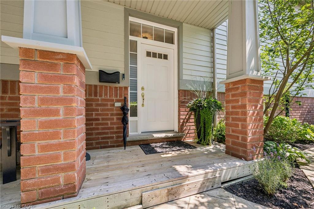 5-263 Plains Road W Property Photo 5