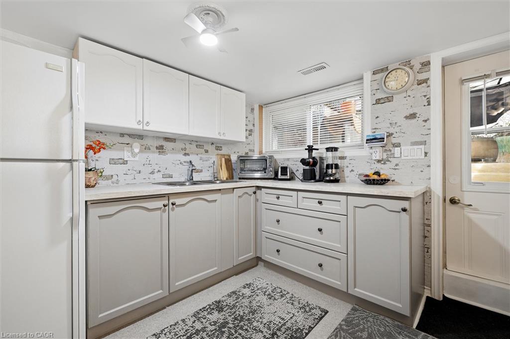 476 Prospect Avenue Property Photo 31