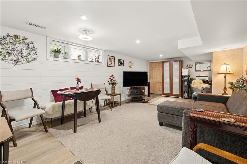 476 Prospect Avenue Property Photo 37