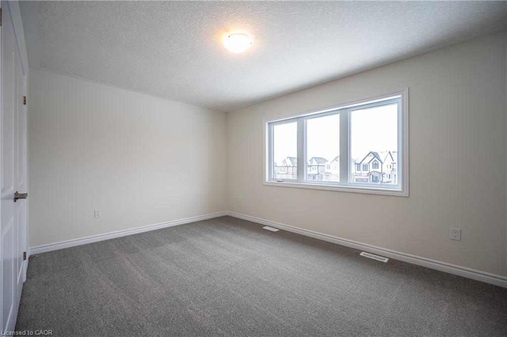 18 Pine Warbler Street Property Photo 11