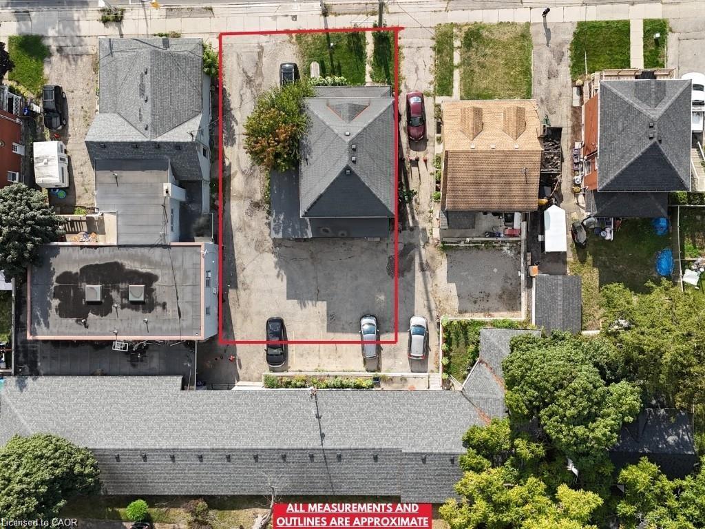 229 Water Street N Property Photo 2