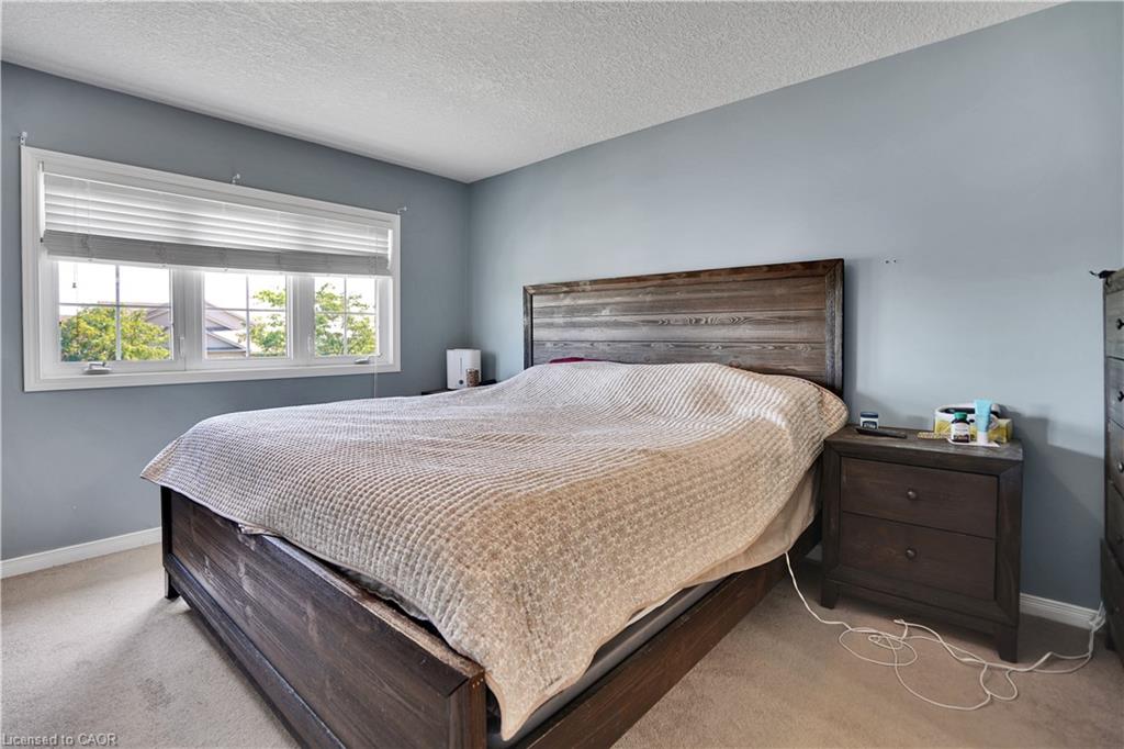 60 Featherstone Street Property Photo 20