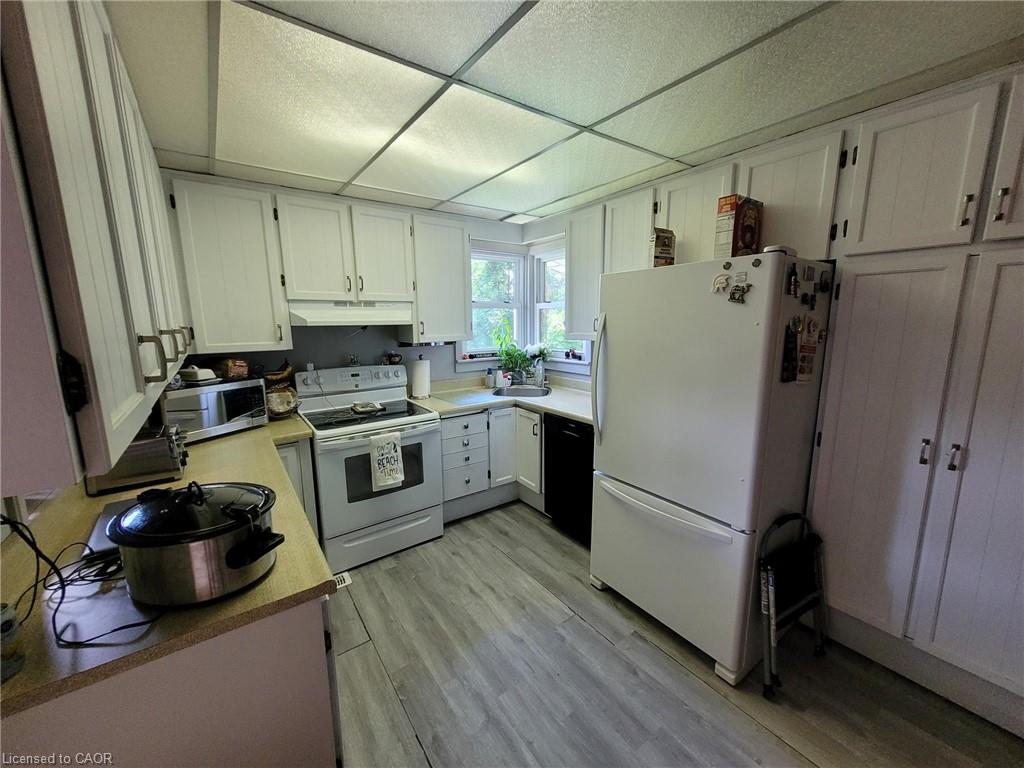 879 West 5th Street Property Photo 15