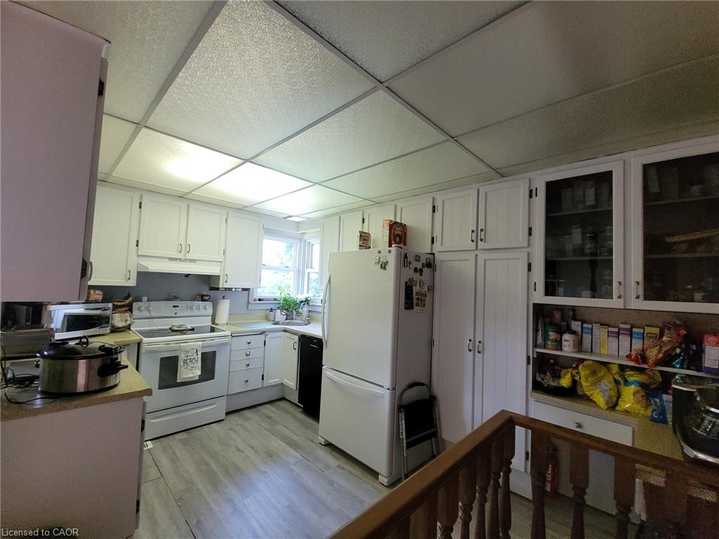 879 West 5th Street Property Photo 16