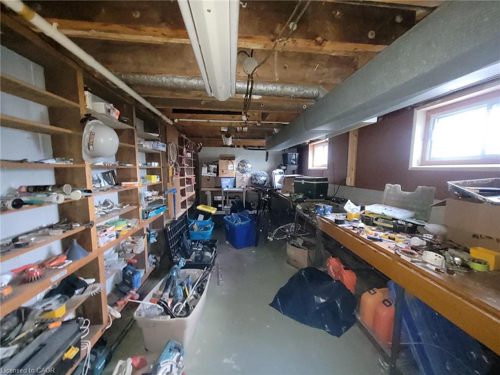 879 West 5th Street Property Photo 25