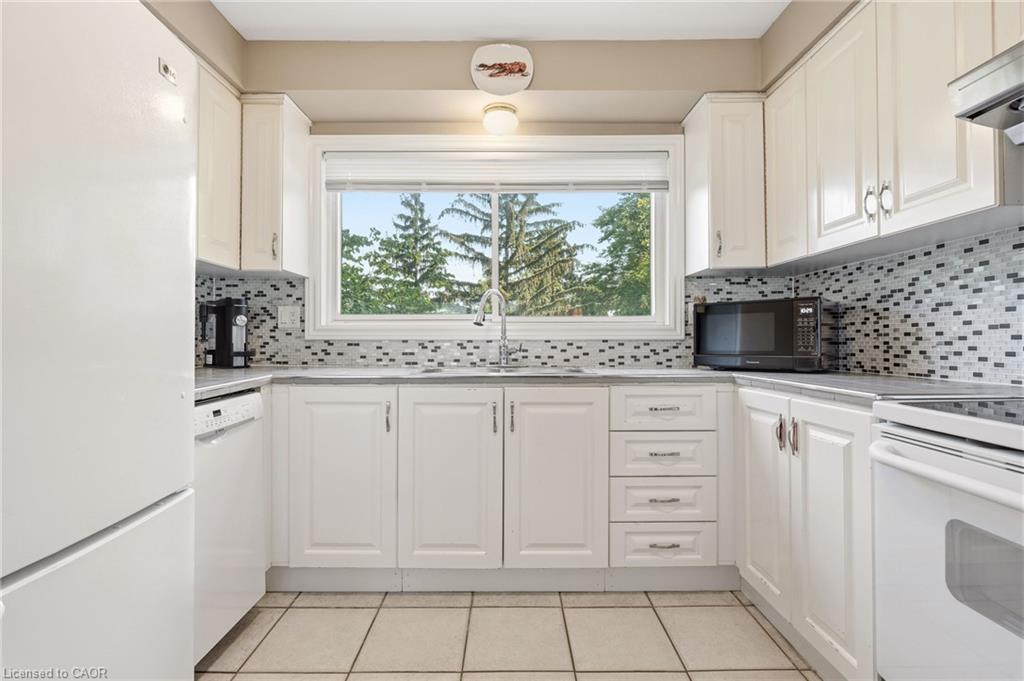 2-125 Bonaventure Drive Property Photo 18