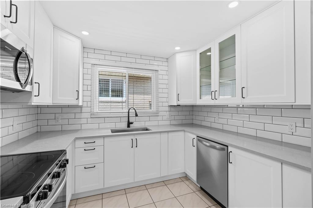 1077 Upper Sherman Avenue Property Photo 15