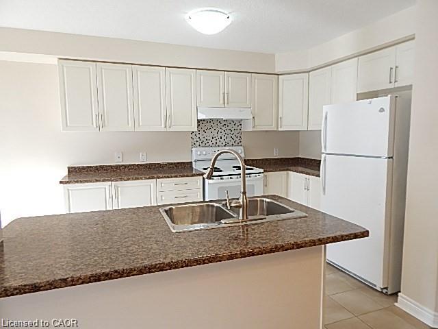 19 Charleswood Crescent Property Photo 4