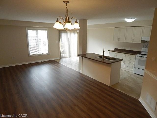 19 Charleswood Crescent Property Photo 6