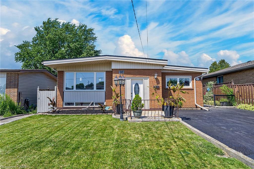 96 Fielding Crescent Property Photo 1