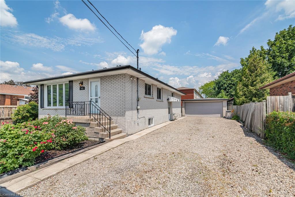 163 Britannia Avenue Property Photo 4