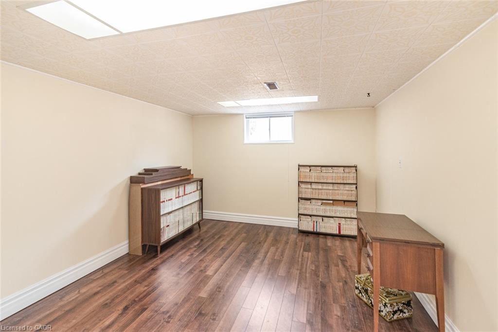 163 Britannia Avenue Property Photo 28