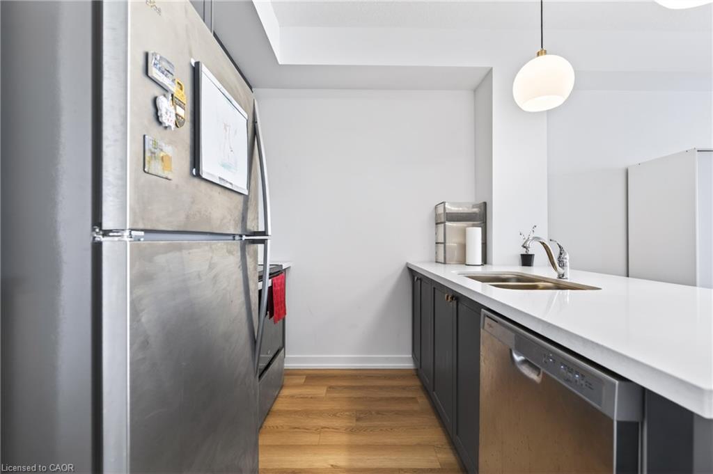 904-470 Dundas Street E Property Photo 10