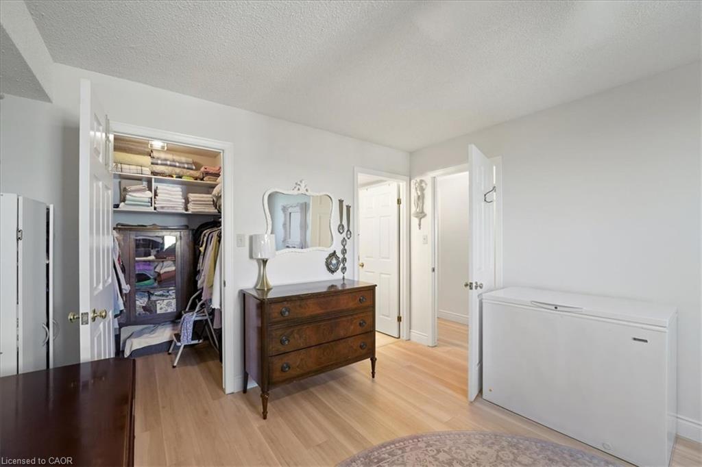 807-8 Village Green Property Photo 23