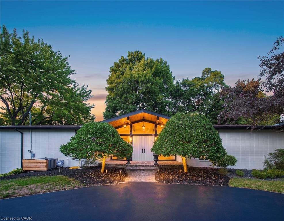 625 Sir Richards Road Property Photo 1
