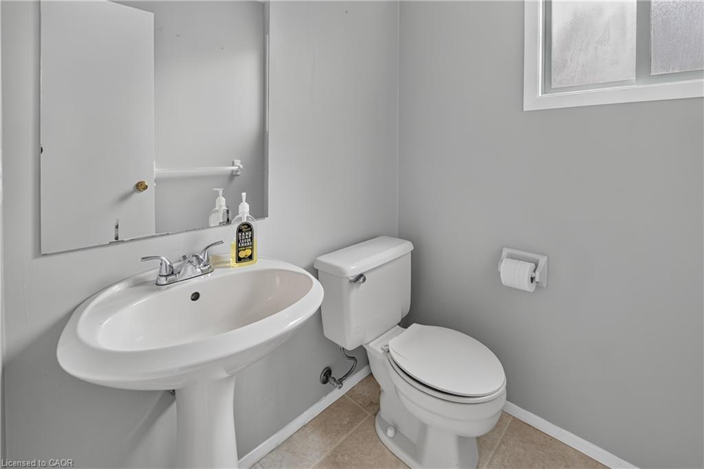 6479 Malibu Drive Property Photo 14