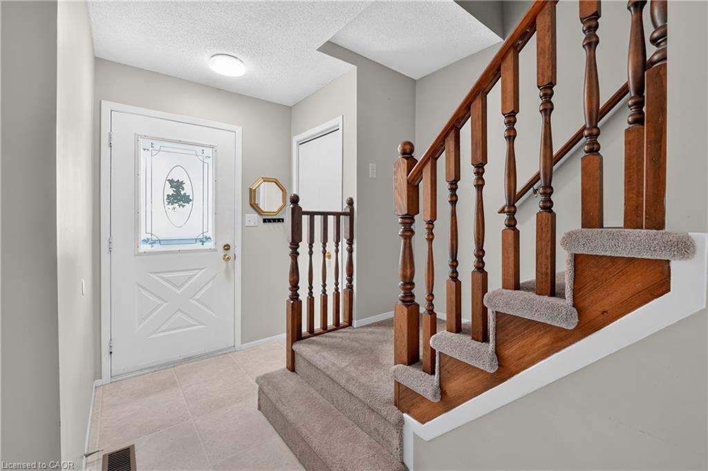 6479 Malibu Drive Property Photo 15