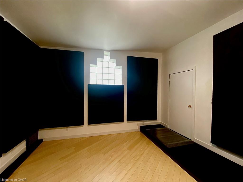 33 Villiers Street Property Photo 11