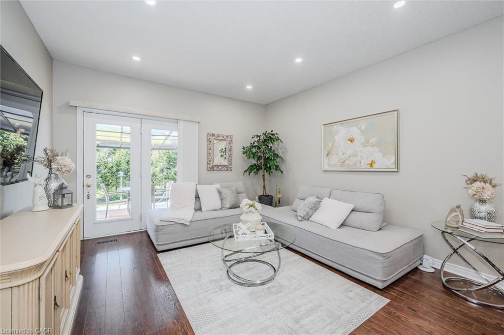 291 Bamford Drive Property Photo 10